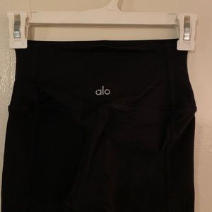 Alo Yoga Moto Legging